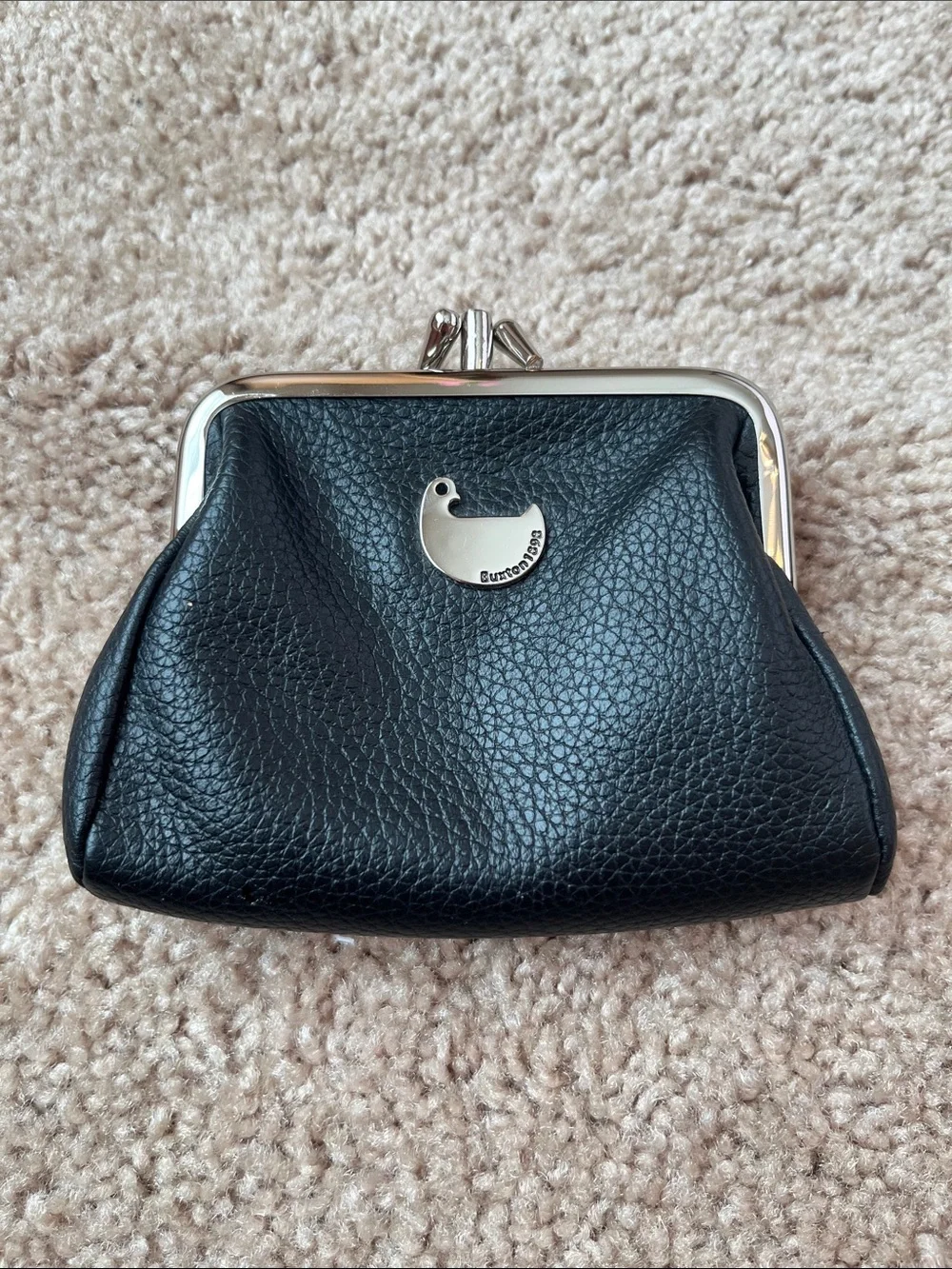 Button 1893 Leather Kisslock Coin Purse